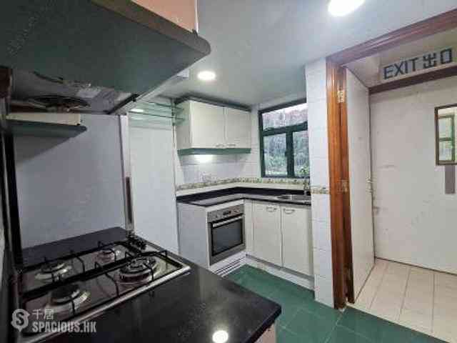 Stanley - Stanley Beach Villa 04