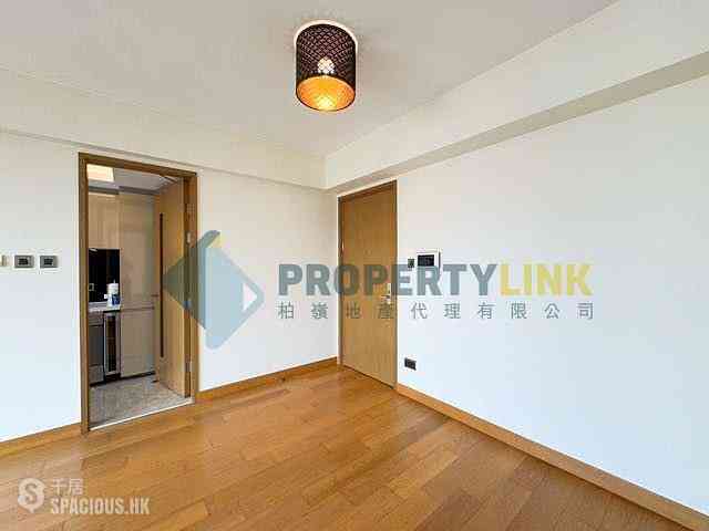 Sai Ying Pun - The Nova 05