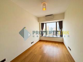 Sai Ying Pun - The Nova 10