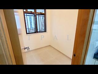 Quarry Bay - Elegance House 11