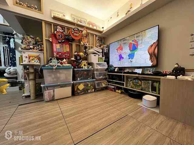Wan Chai - 27, Swatow Street 04