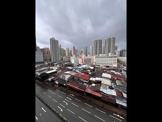 Mong Kok - Wah Tak Building 07