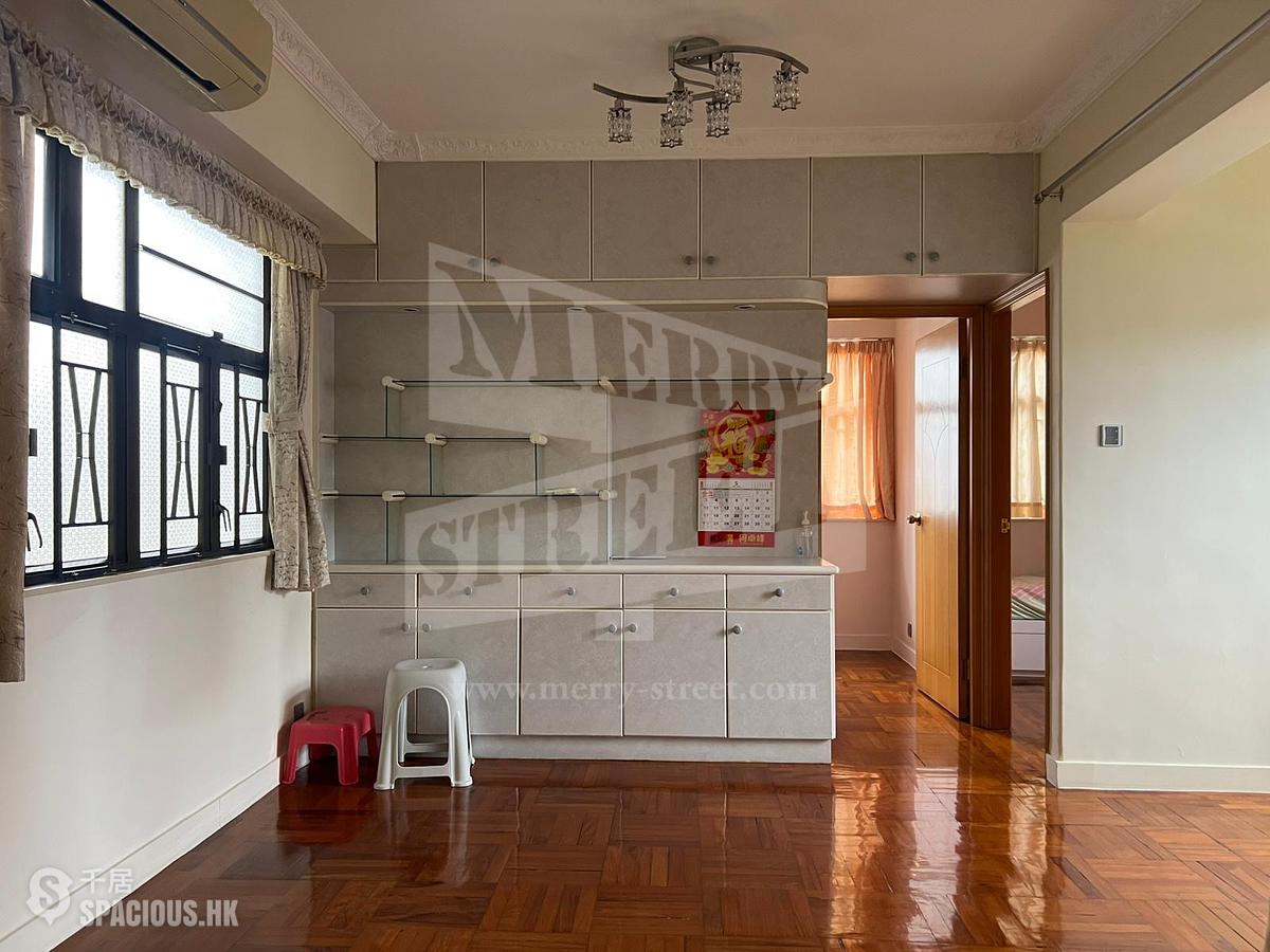 Mong Kok - Tak Bo Building Block B 01