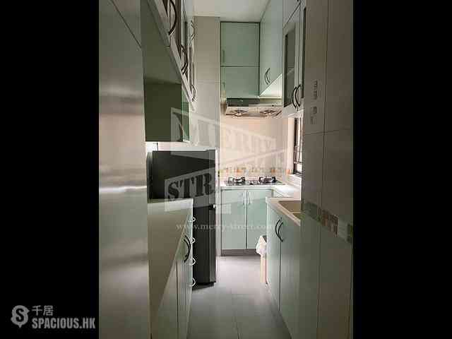 Mong Kok - Tak Bo Building Block B 06