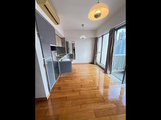 Sai Ying Pun - Island Crest 03
