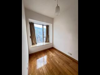 Sai Ying Pun - Island Crest 04