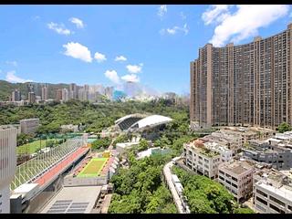 Happy Valley - Caroline Garden 03