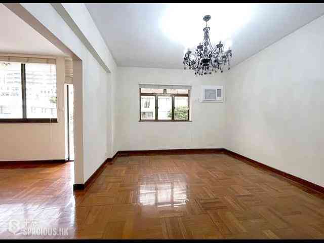 Happy Valley - Antonia House 06
