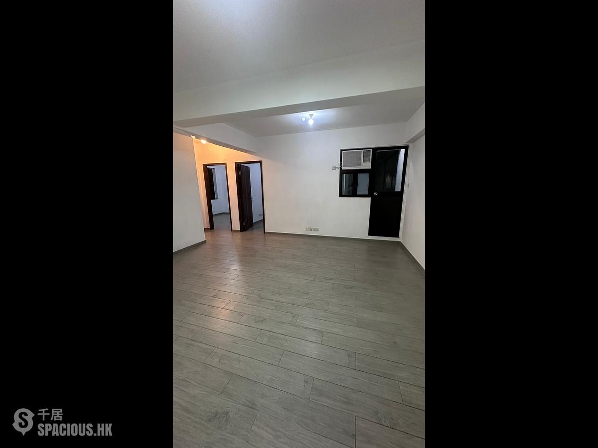 Causeway Bay - Vienna Mansion 01