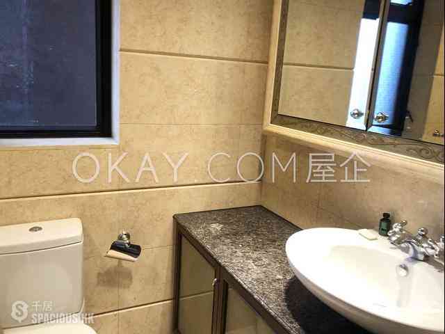 West Kowloon - The Arch Sun Tower (Block 1A) 04