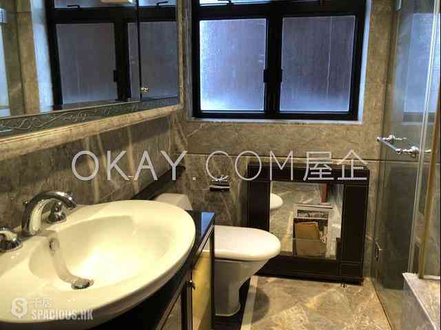 West Kowloon - The Arch Sun Tower (Block 1A) 09
