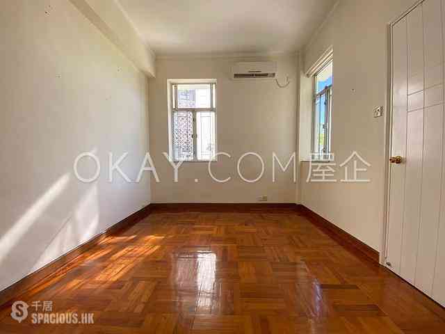 Chung Hom Kok - 8-14, Cape Road 07