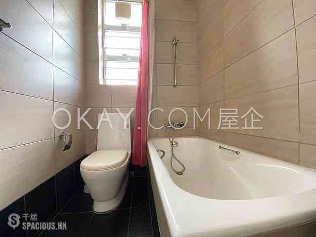 Chung Hom Kok - 8-14, Cape Road 09