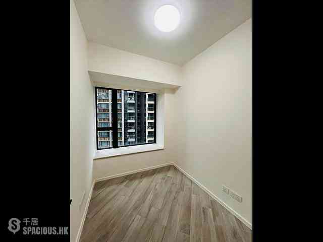 North Point - Fleur Pavilia Tower 2 06