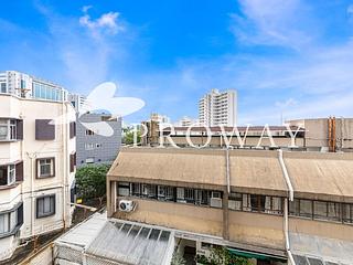 Pok Fu Lam - Bisney Villas 02