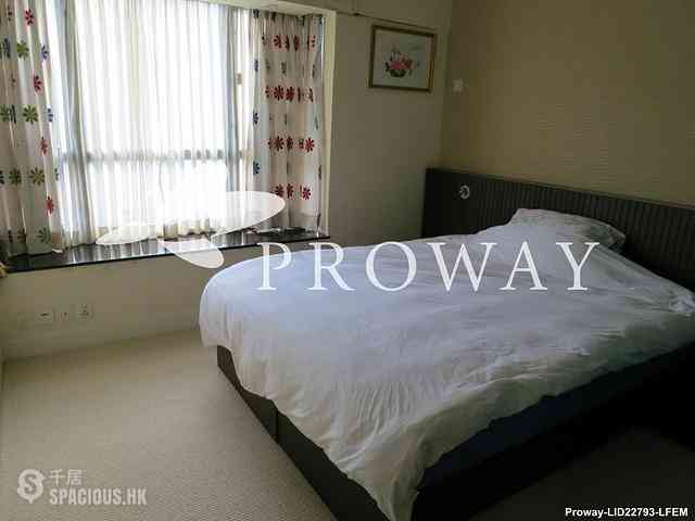 Mid Levels Central - Elegant Terrace 09