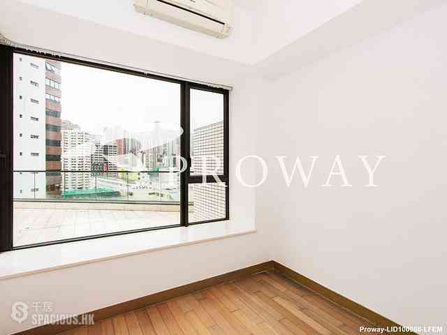 Wan Chai - The Oakhill 08