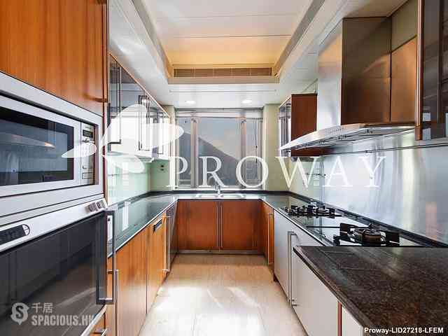 Repulse Bay - Grosvenor Place 12