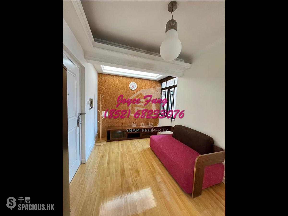 Sai Ying Pun - Golden Phoenix Court 01