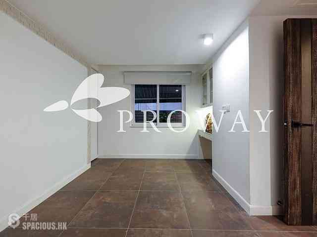 Causeway Bay - Kingston Building 04