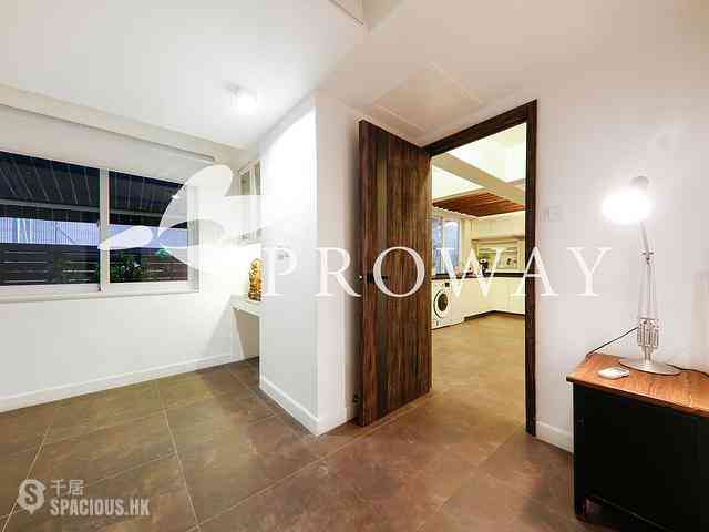 Causeway Bay - Kingston Building 05