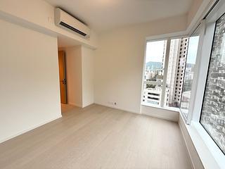 Wan Chai - 33 Kennedy Road 02