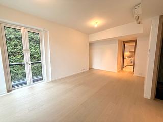 Wan Chai - 33 Kennedy Road 03