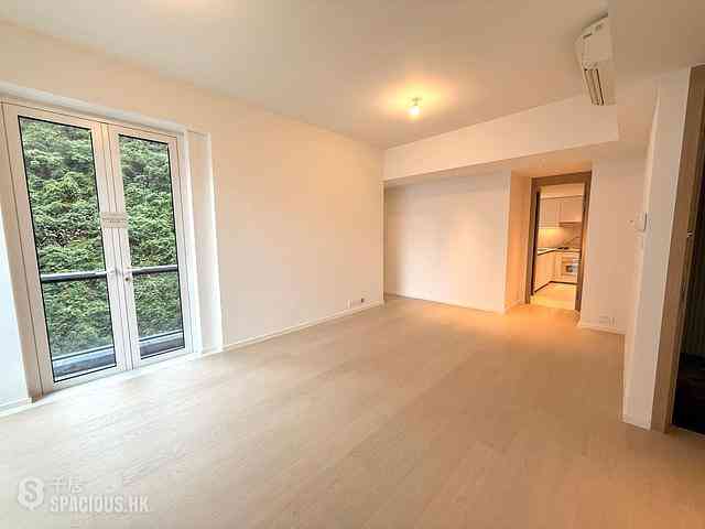 Wan Chai - 33 Kennedy Road 03