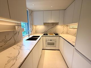 Wan Chai - 33 Kennedy Road 06
