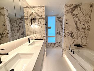 Wan Chai - 33 Kennedy Road 07