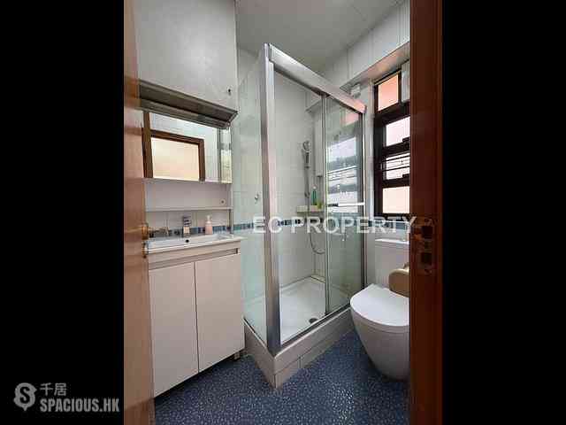 Sai Ying Pun - Wealth Building 03