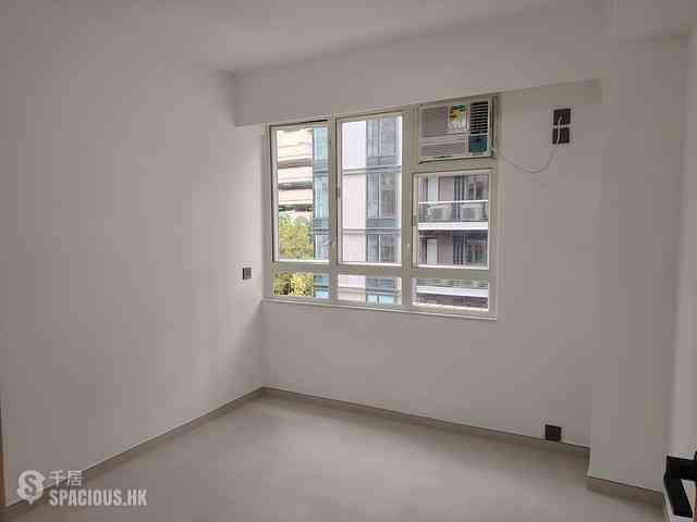 Wan Chai - Phoenix Court 07