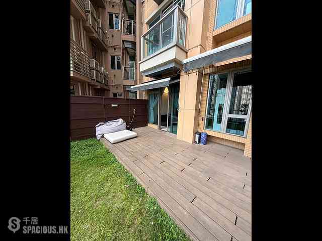 Tseung Kwan O - The Wings The Wings Block 2 02