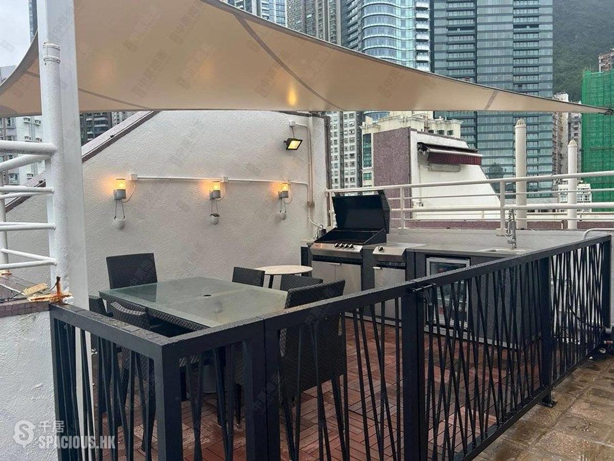 Poho - Rich View Terrace 01