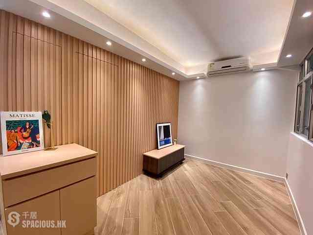 Mid Levels Central - Jadestone Court 07