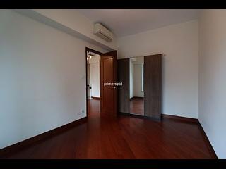 Wan Chai - The Avenue Phase 1 04