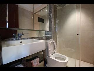 Wan Chai - The Avenue Phase 1 06
