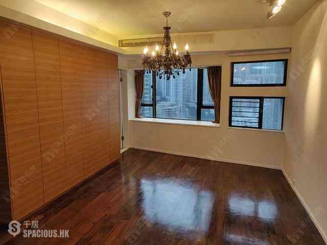 Mid Levels Central - Birchwood Place 06