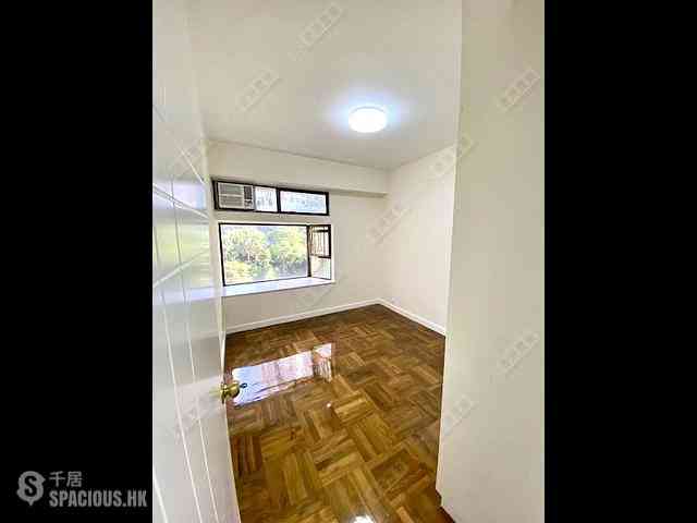 Happy Valley - Ventris Place 05