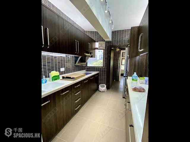 Happy Valley - Ventris Place 10