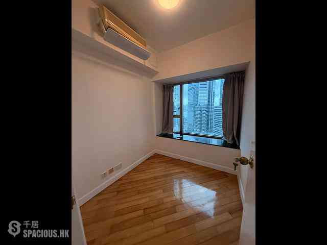 West Kowloon - Sorrento 05