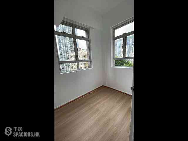 Tai Hang - Fuk Kwan House 12