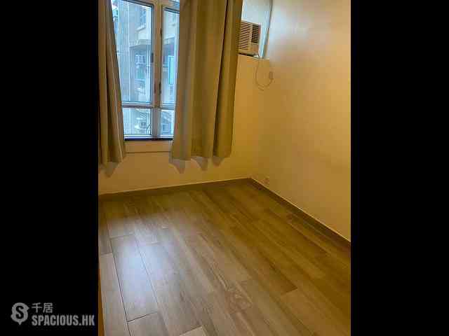 Chung Hom Kok - Lung Tak Court Yi Tak House (Block D) 02