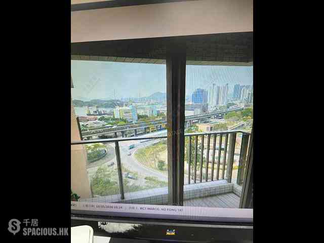 Tai Kok Tsui - Harbour Green Tower 3 03