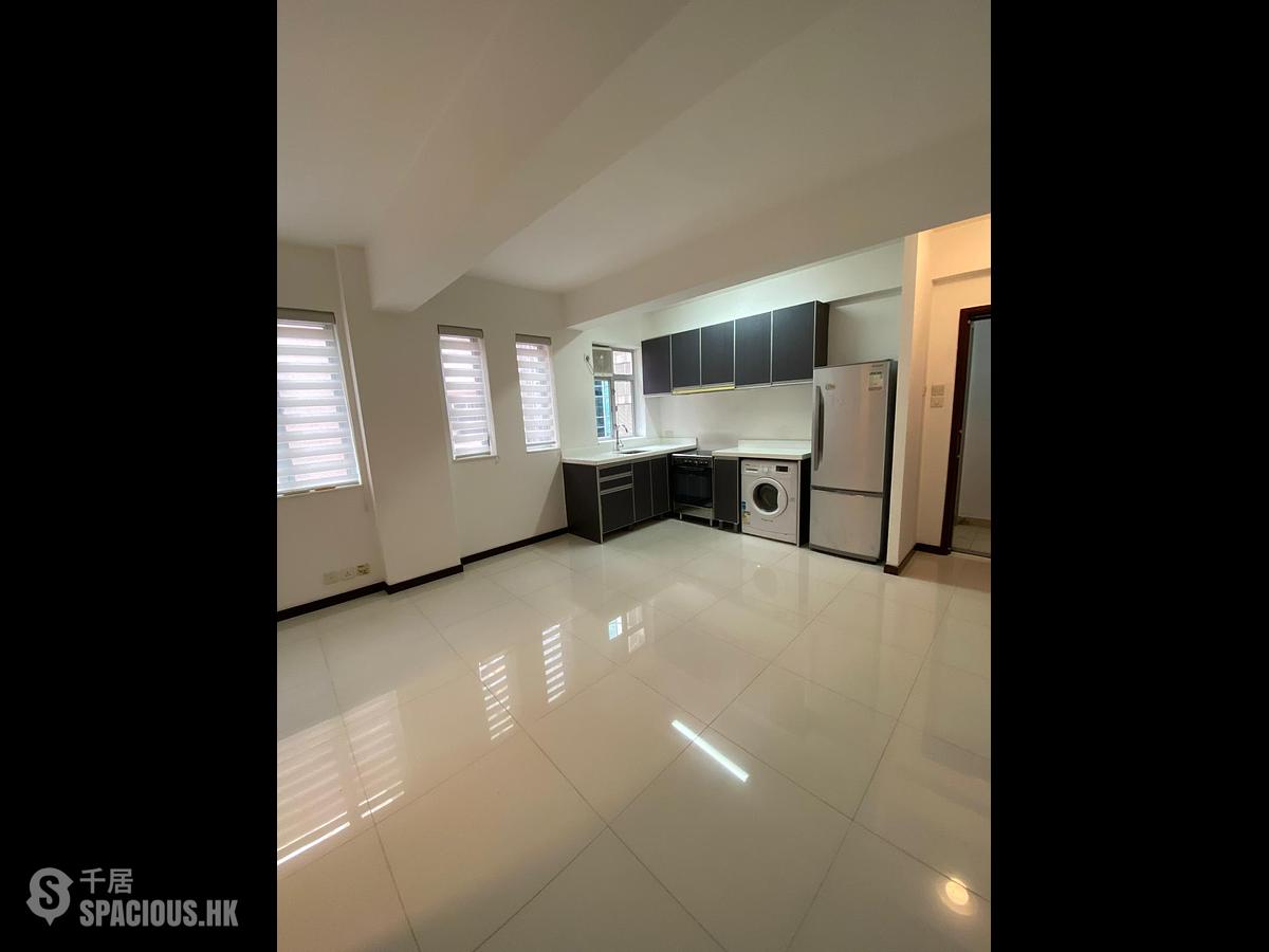 Causeway Bay - Malahon Apartments 01