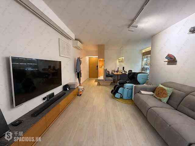 Pok Fu Lam - Baguio Villa Block 25 03