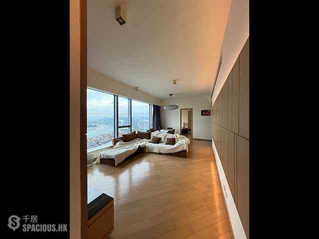 West Kowloon - The Cullinan (Tower 21 Zone 2 Luna Sky) 02