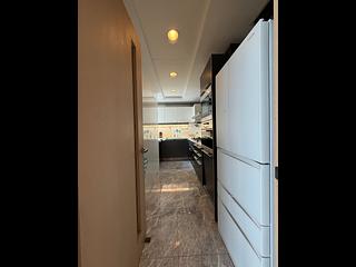 West Kowloon - The Cullinan (Tower 21 Zone 2 Luna Sky) 12