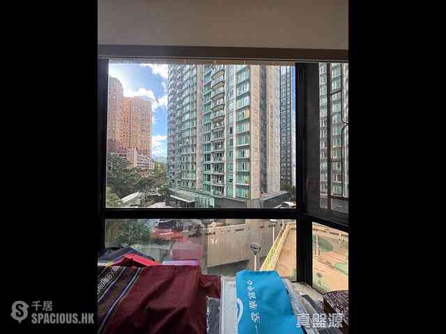 Tai Hang - Ronsdale Garden 02