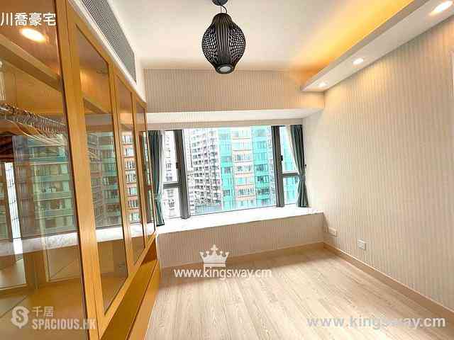 Soho - Centrepoint 06